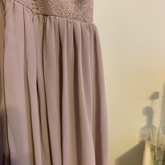 A blush, taupe-y floor length maxi dress - Picture 3 of 4